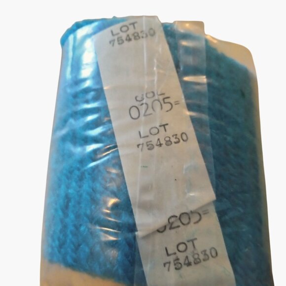 Leewards Pre Cut Rug Yarn Blue No 205 Acrylic Hook Latch France lot 2 - Picture 5 of 6